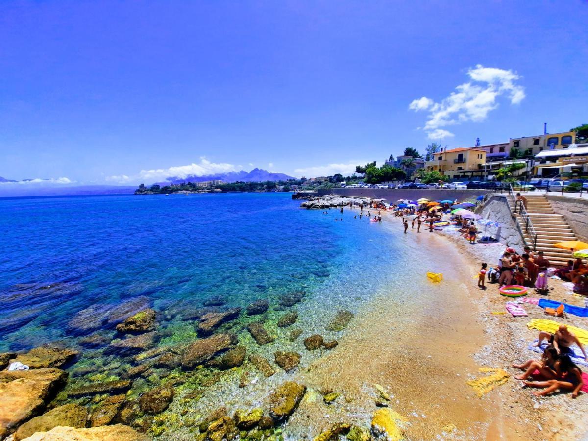 Seafront House Gabbiano Azzurro Apartman Santa Flavia Kültér fotó